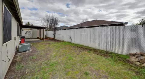 630 Karic Way, Eagle Point, OR 97524 photo 24