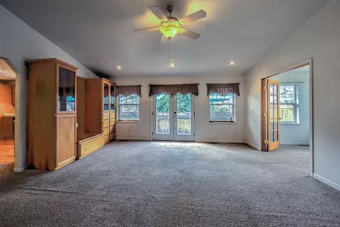 743 Platt Pl, Eagle Point, OR 97524 photo 22