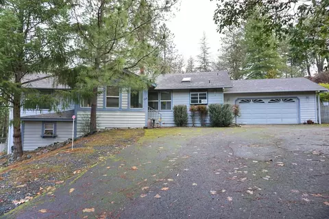 125 Harper Loop, Grants Pass, OR 97527 photo 2