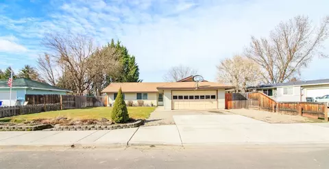 133 Buchanan Ave, Eagle Point, OR 97524 photo 1