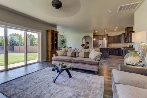 930 Arrowhead Trl, Eagle Point, OR 97524 photo 12