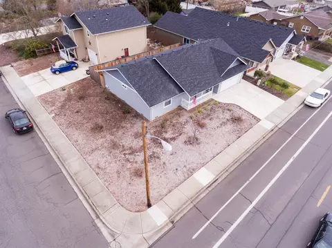 262 N 2nd St, Central Point, OR 97502 photo 15