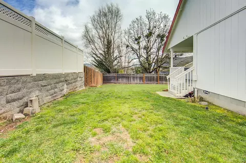 872 Ridgeview Dr, Eagle Point, OR 97524 photo 29