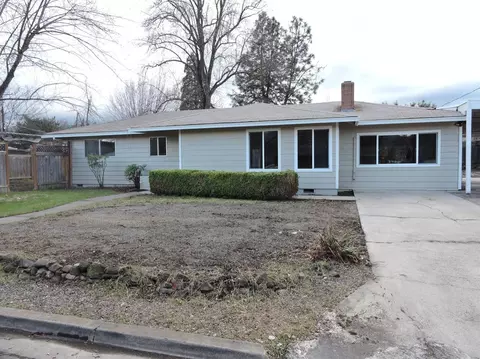 162 Sharon Dr, Phoenix, OR 97535 photo 1