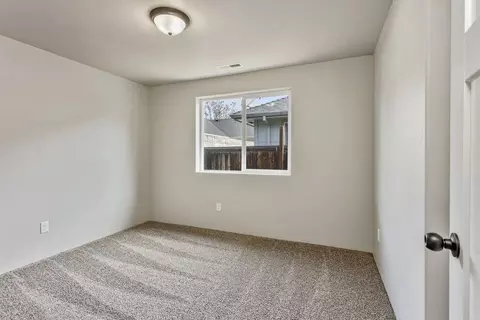 722 S Royal Ave, Eagle Point, OR 97524 photo 19