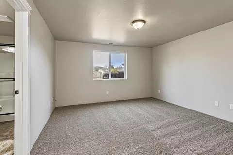 722 S Royal Ave, Eagle Point, OR 97524 photo 13