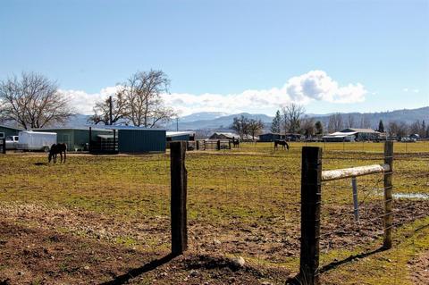1795 E Dutton Rd, Eagle Point, OR 97524 photo 20