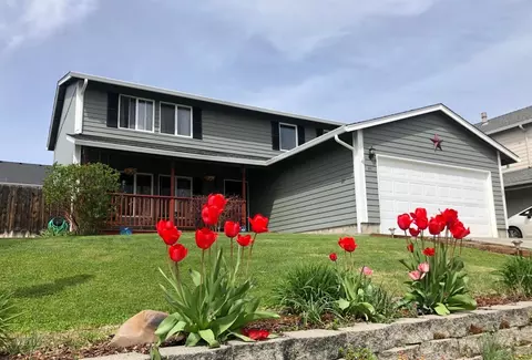 447 Phyllis Dr, Eagle Point, OR 97524 photo 1