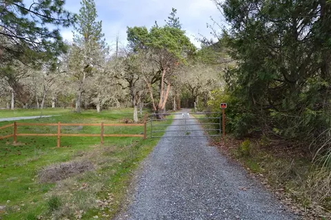 1319 Upper Applegate Rd, Jacksonville, OR 97530 photo 8