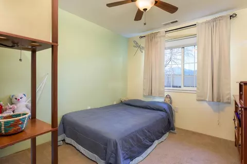 572 C St, Phoenix, OR 97535 photo 8