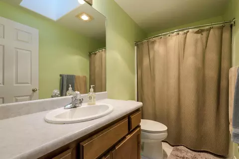 572 C St, Phoenix, OR 97535 photo 16