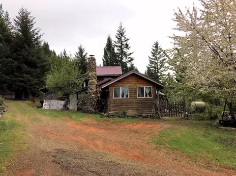 10000 Arrowhead Dr, O'brien, OR 97534 photo 1