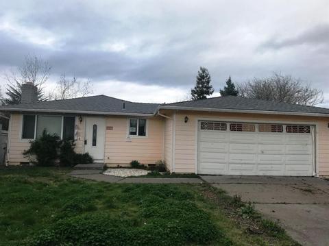 2947 Ruby Dr, Medford, OR 97504 photo 1