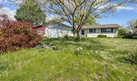 596 Sherman Way, Eagle Point, OR 97524 photo 18