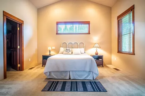 899 St Andrews Way, Eagle Point, OR 97524 photo 21