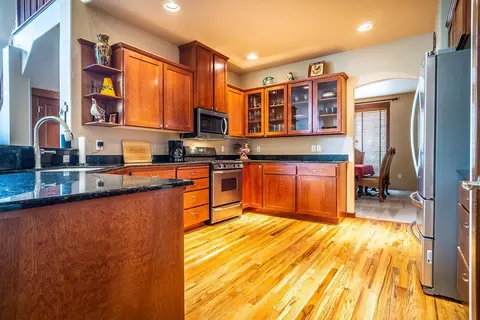 899 St Andrews Way, Eagle Point, OR 97524 photo 4