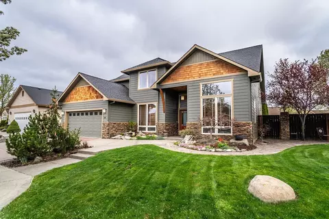 899 St Andrews Way, Eagle Point, OR 97524 photo 1