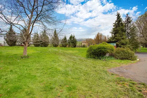 749 Eagle Mill Rd, Ashland, OR 97520 photo 21