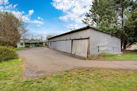 749 Eagle Mill Rd, Ashland, OR 97520 photo 5