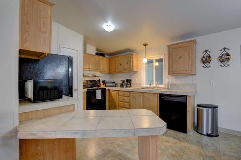 633 Archwood Dr #129, Eagle Point, OR 97524 photo 6