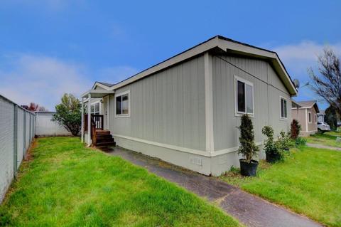 633 Archwood Dr #129, Eagle Point, OR 97524 photo 1