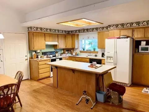 981 Beall Ln, Medford, OR 97502 photo 10