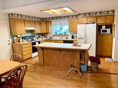 981 Beall Ln, Medford, OR 97502 photo 9