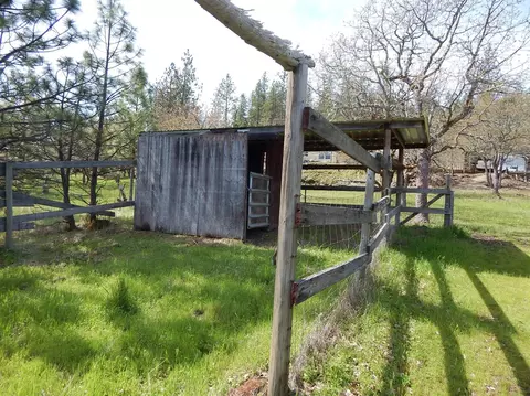 544 Crescent Dr, Eagle Point, OR 97524 photo 28