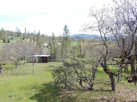 544 Crescent Dr, Eagle Point, OR 97524 photo 30