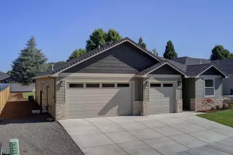1073 Arrowhead Trl, Eagle Point, OR 97524 photo 30