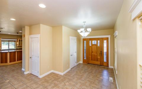 315 Cherry Wood, Eagle Point, OR 97524 photo 6