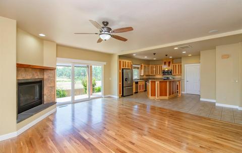 315 Cherry Wood, Eagle Point, OR 97524 photo 12