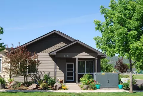 1171 N Haskell St, Central Point, OR 97502 photo 1