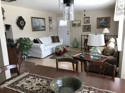 385 Lorraine Ave, Eagle Point, OR 97524 photo 2