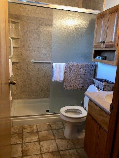 247 Tracy Ave, Eagle Point, OR 97524 photo 18