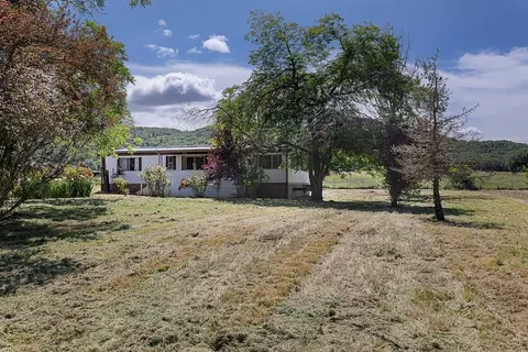 6225 Shady Brook Dr, Central Point, OR 97502 photo 9