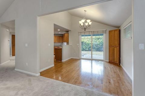 301 Phoenix Hills Dr, Phoenix, OR 97535 photo 17