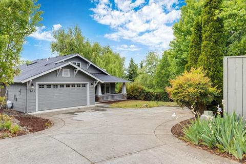301 Phoenix Hills Dr, Phoenix, OR 97535 photo 3