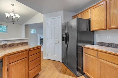 301 Phoenix Hills Dr, Phoenix, OR 97535 photo 15