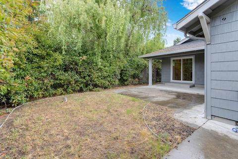 301 Phoenix Hills Dr, Phoenix, OR 97535 photo 5