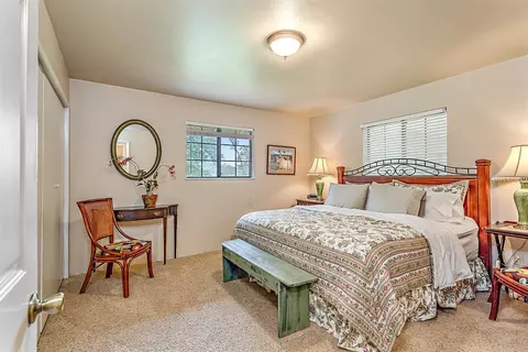9155 Applegate Rd, Grants Pass, OR 97527 photo 25