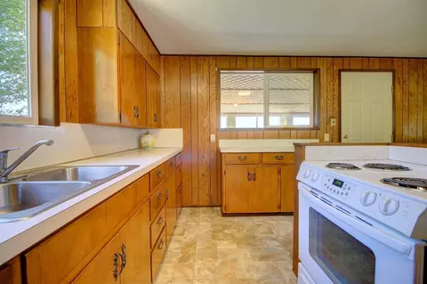 5601 Upper River Rd, Grants Pass, OR 97526 photo 12
