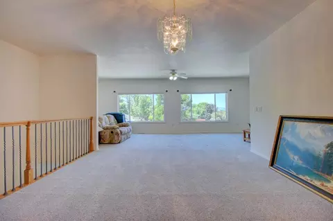 4697 Eagle Trace Dr, Medford, OR 97504 photo 3