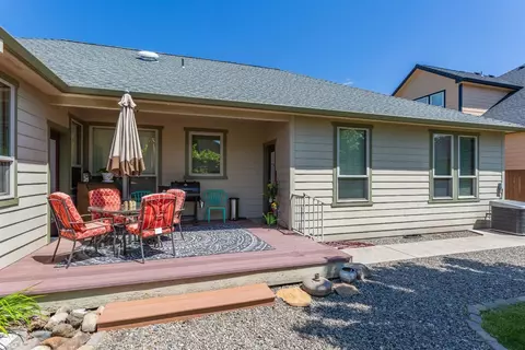 1012 Pumpkin Rdg, Eagle Point, OR 97524 photo 10
