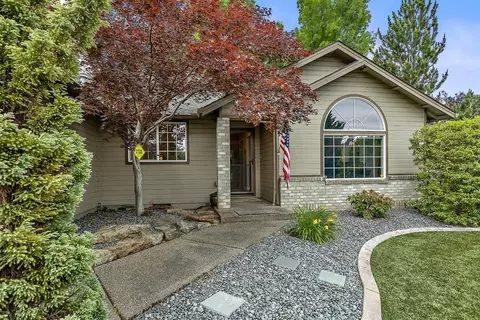 3030 Ruby Dr, Medford, OR 97504 photo 2