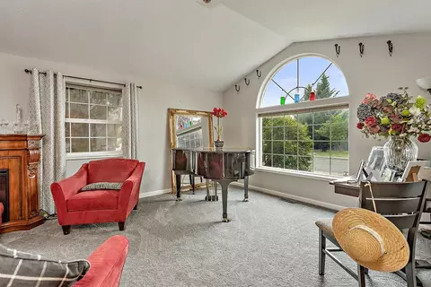 3030 Ruby Dr, Medford, OR 97504 photo 5