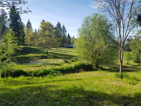 517 Morey Rd, Talent, OR 97540 photo 1