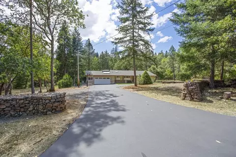 706 Eric Loop, Grants Pass, OR 97526 photo 15