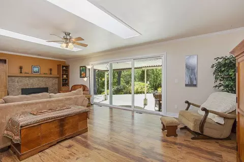 706 Eric Loop, Grants Pass, OR 97526 photo 20