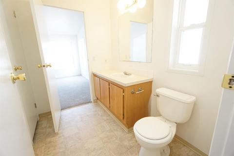 633 E Archwood Dr #50, Eagle Point, OR 97524 photo 8